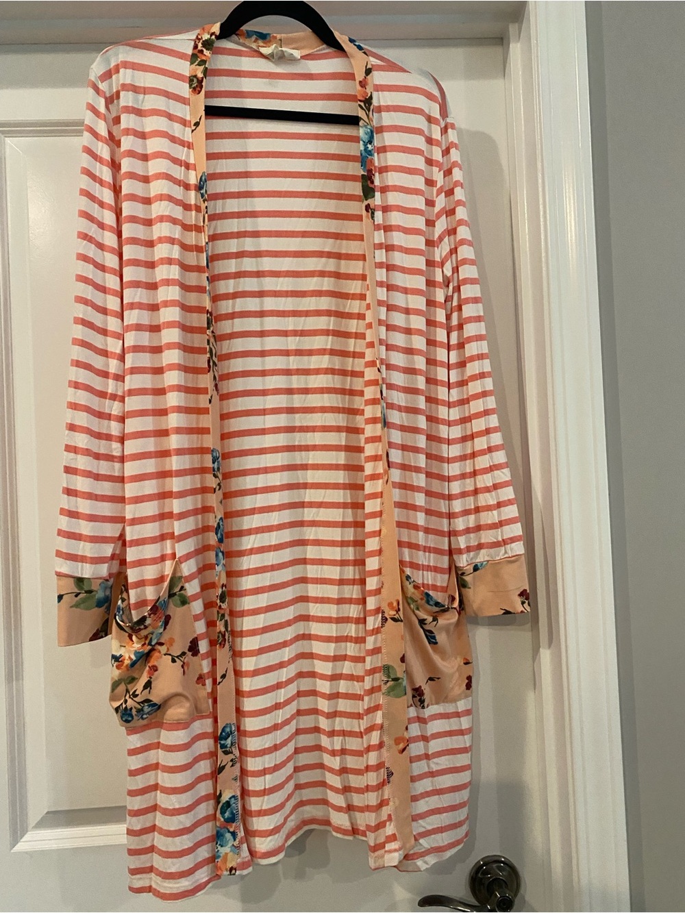 Betsy’s boutique Striped Open-Front Cardigan with Floral Trim - Peach/White